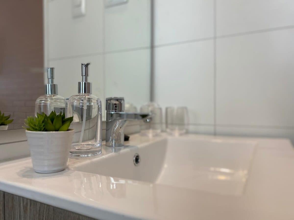 Apartamento Hom I Estudio En El Mejor Proyecto De Parking 2611 Valparaíso